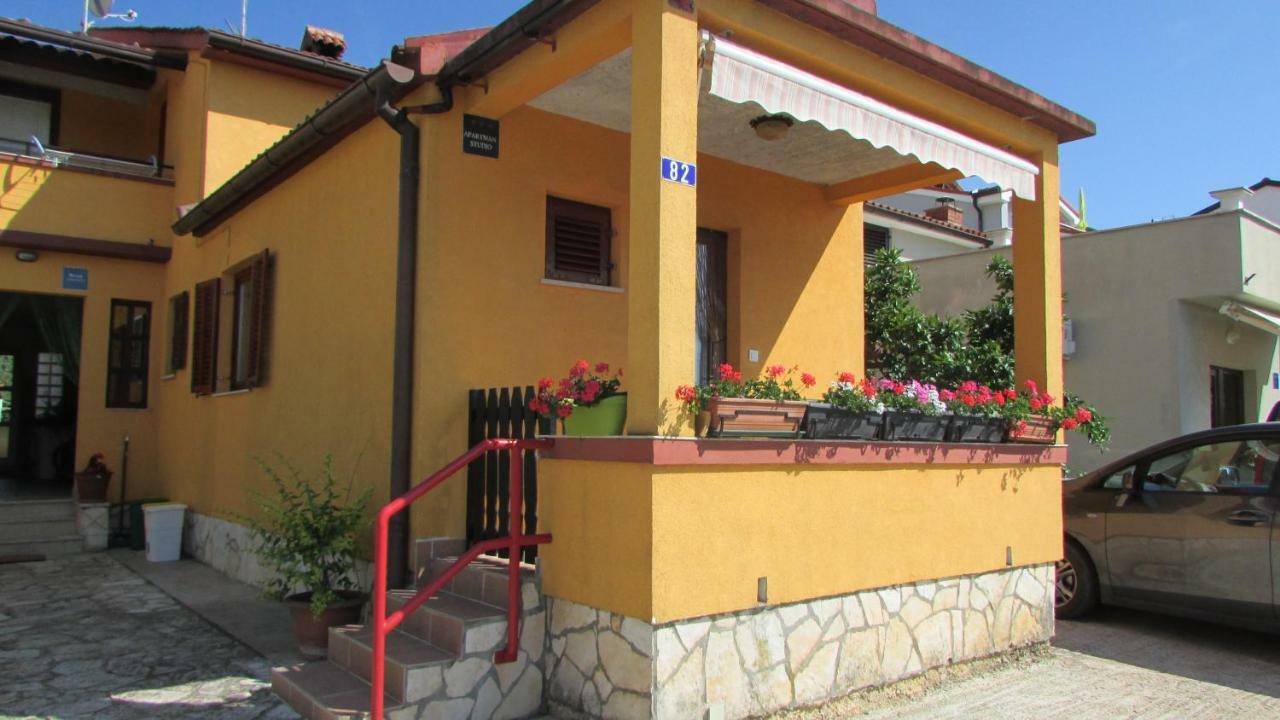 Apartmani Petunia Fažana Dış mekan fotoğraf