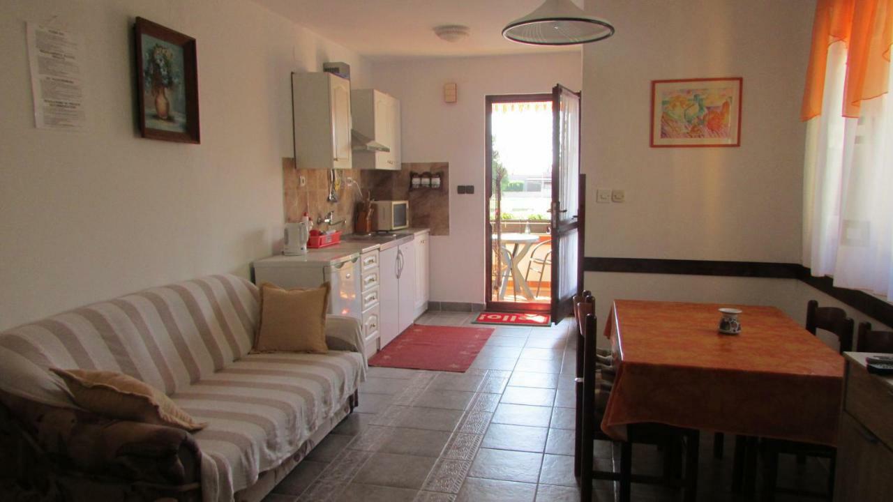 Apartmani Petunia Fažana Dış mekan fotoğraf