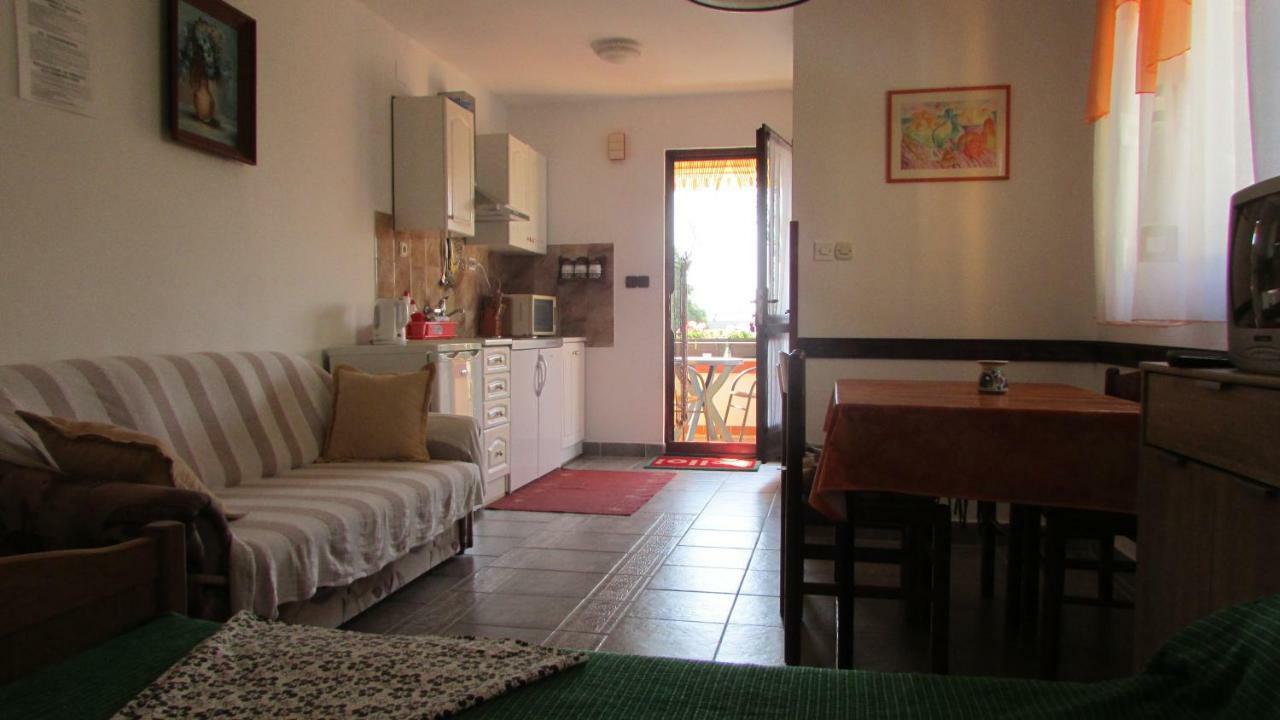 Apartmani Petunia Fažana Dış mekan fotoğraf