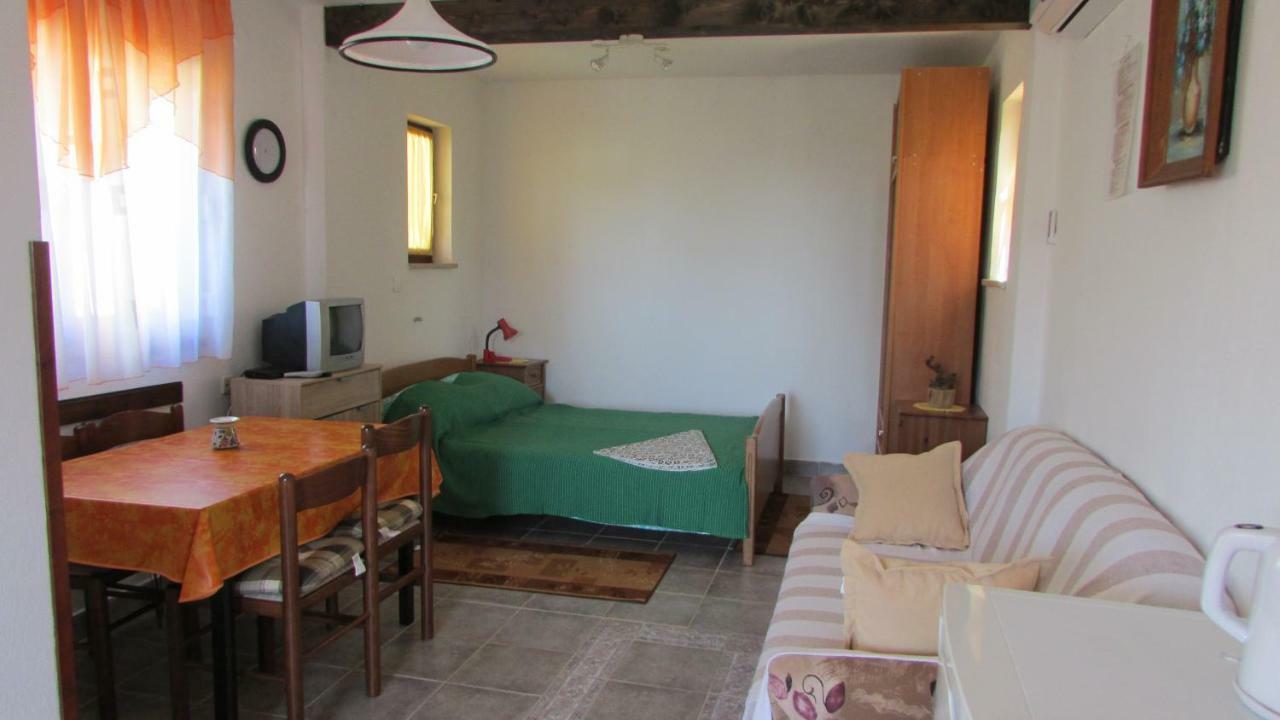 Apartmani Petunia Fažana Dış mekan fotoğraf